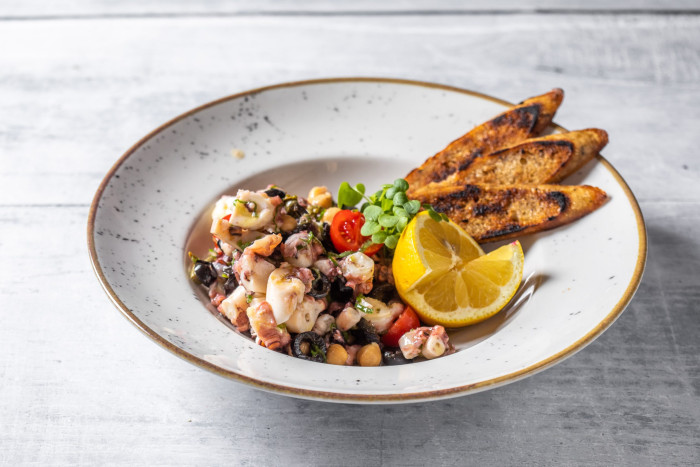 salata_hobotnica-2